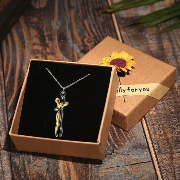 THE PERFECT GIFT FOR LOVED ONE-HUG NECKLACE