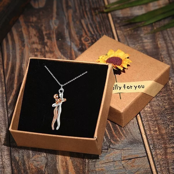 THE PERFECT GIFT FOR LOVED ONE-HUG NECKLACE
