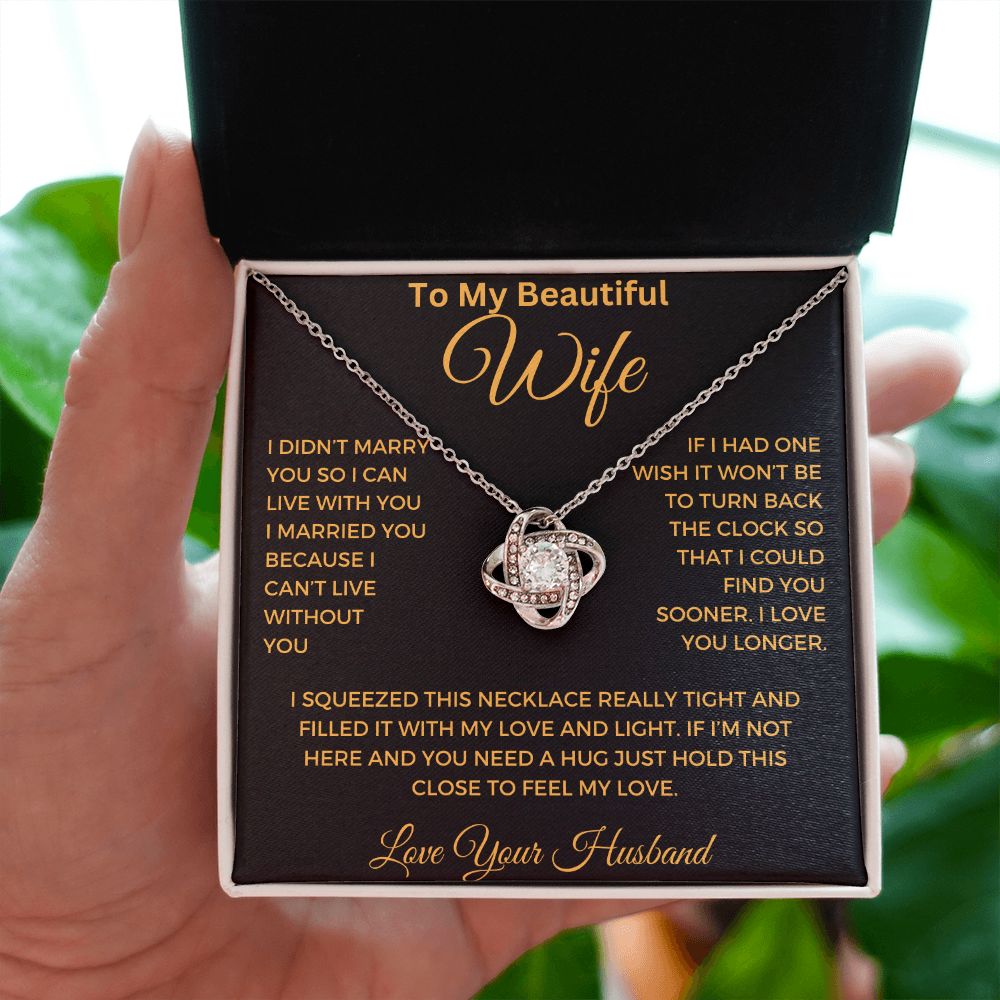 (Almost Sold Out) Gift For Wife - Love Knot Necklace 🎁❤️