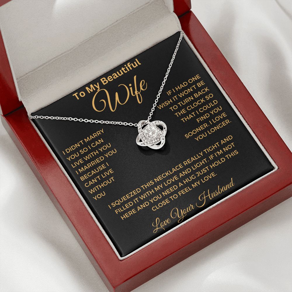 (Almost Sold Out) Gift For Wife - Love Knot Necklace 🎁❤️